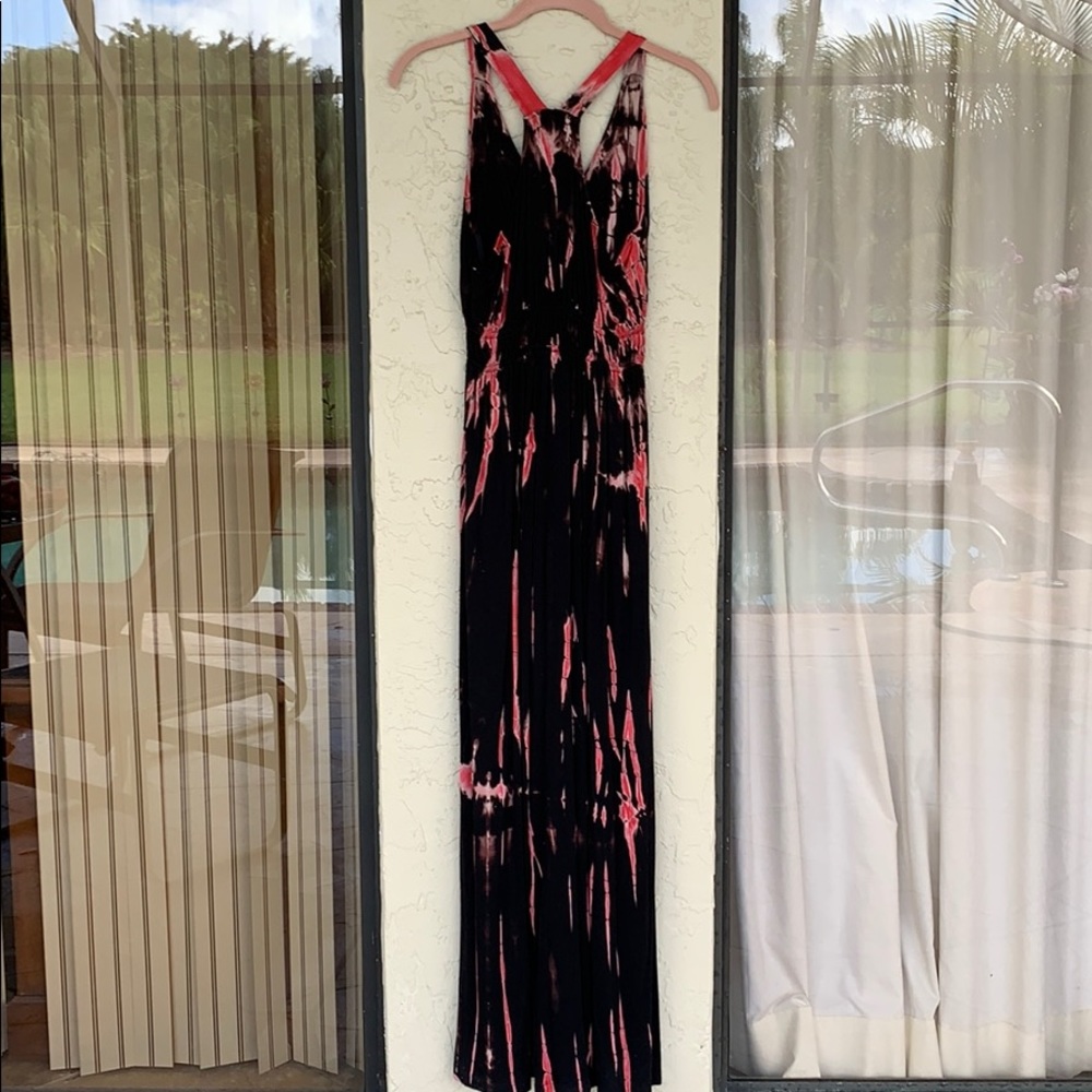 Gorgeous dress maybe worn once, built in bra - Picture 4 of 5